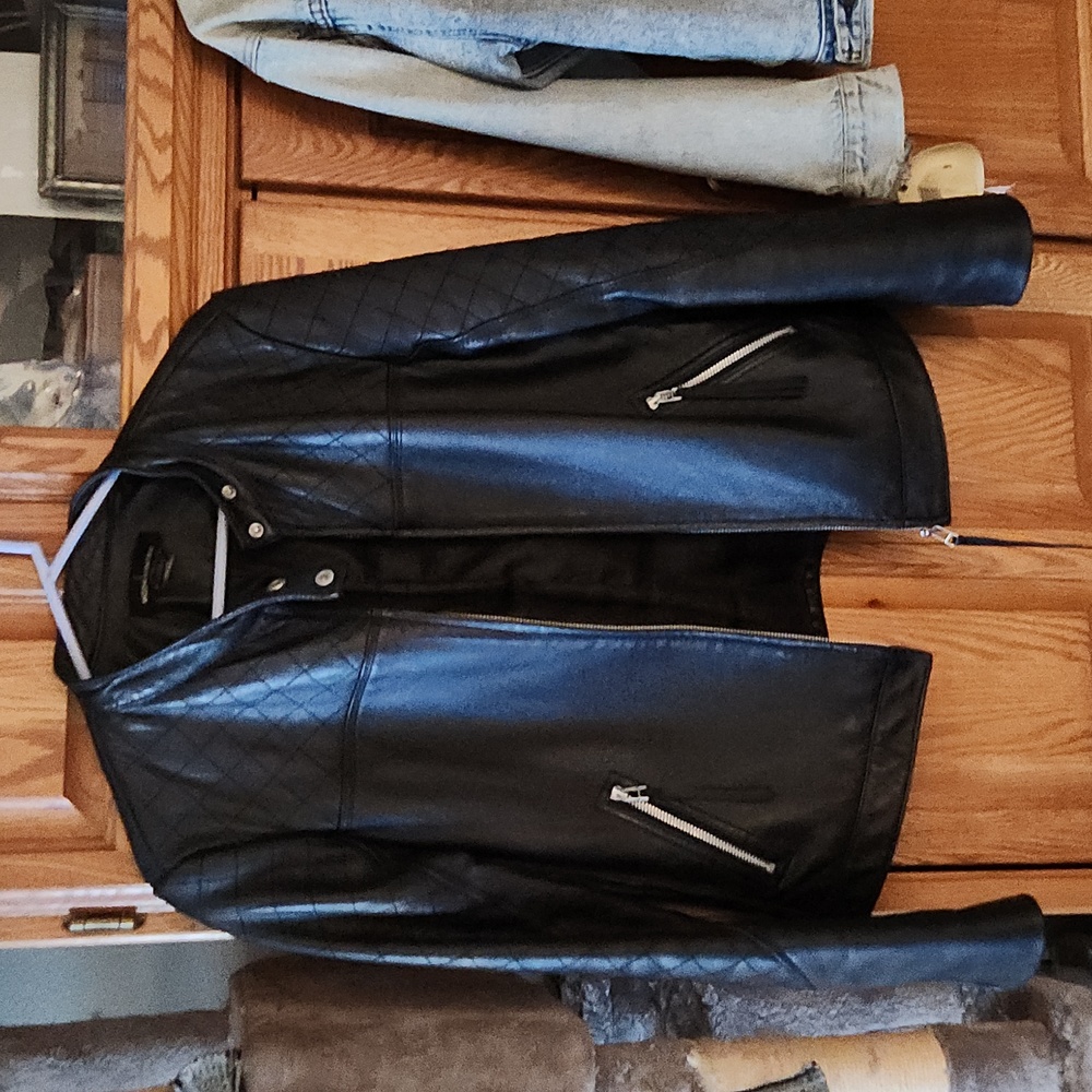 Leather fitted jacket